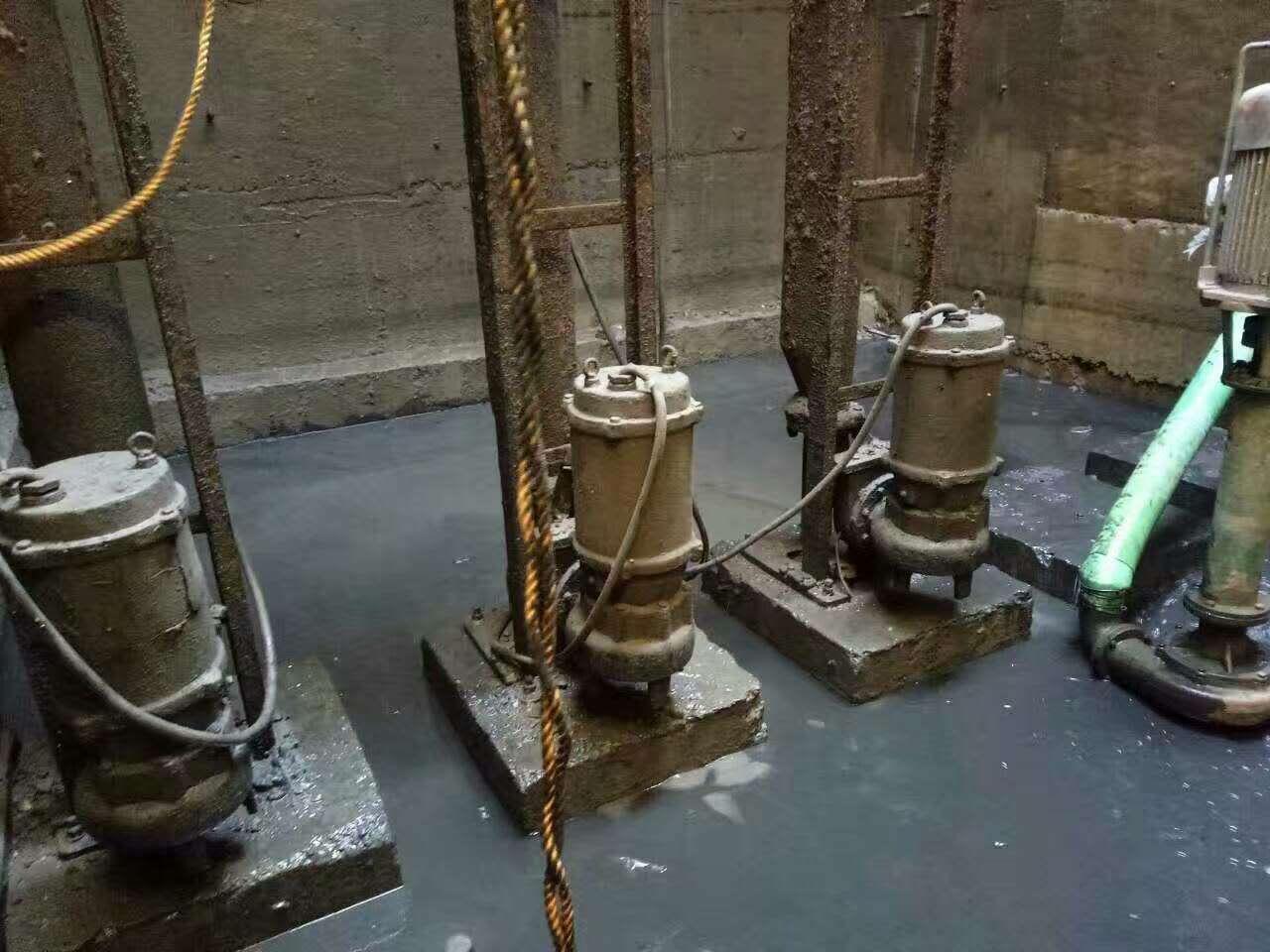 华安污水池清理